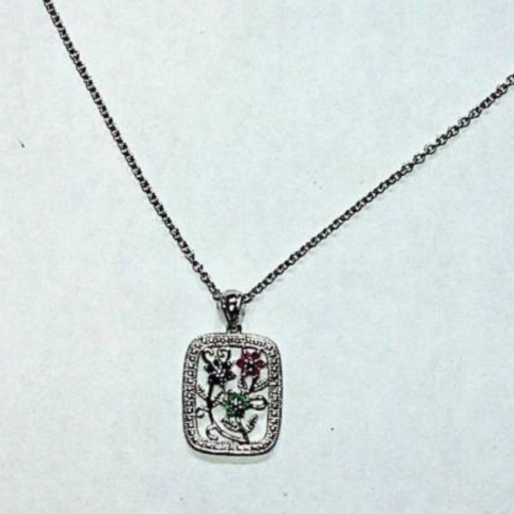 SILVERTONE 3 FLOWERS SQUARE PENDANT